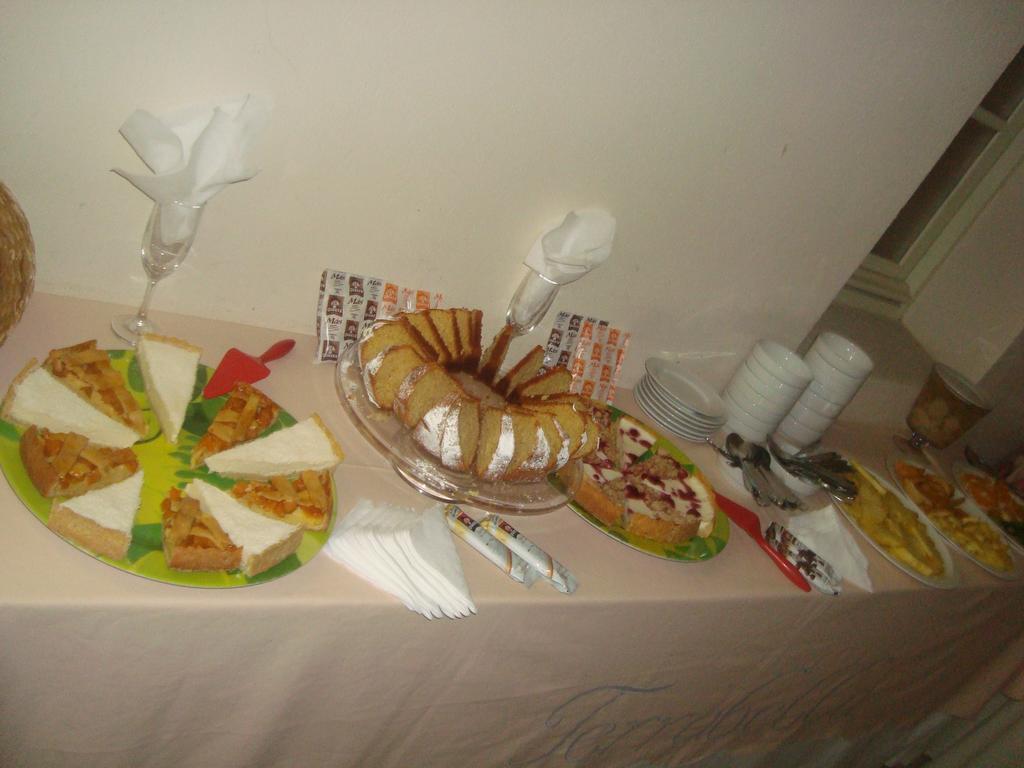 Hotel Terrabella Talca  Kültér fotó