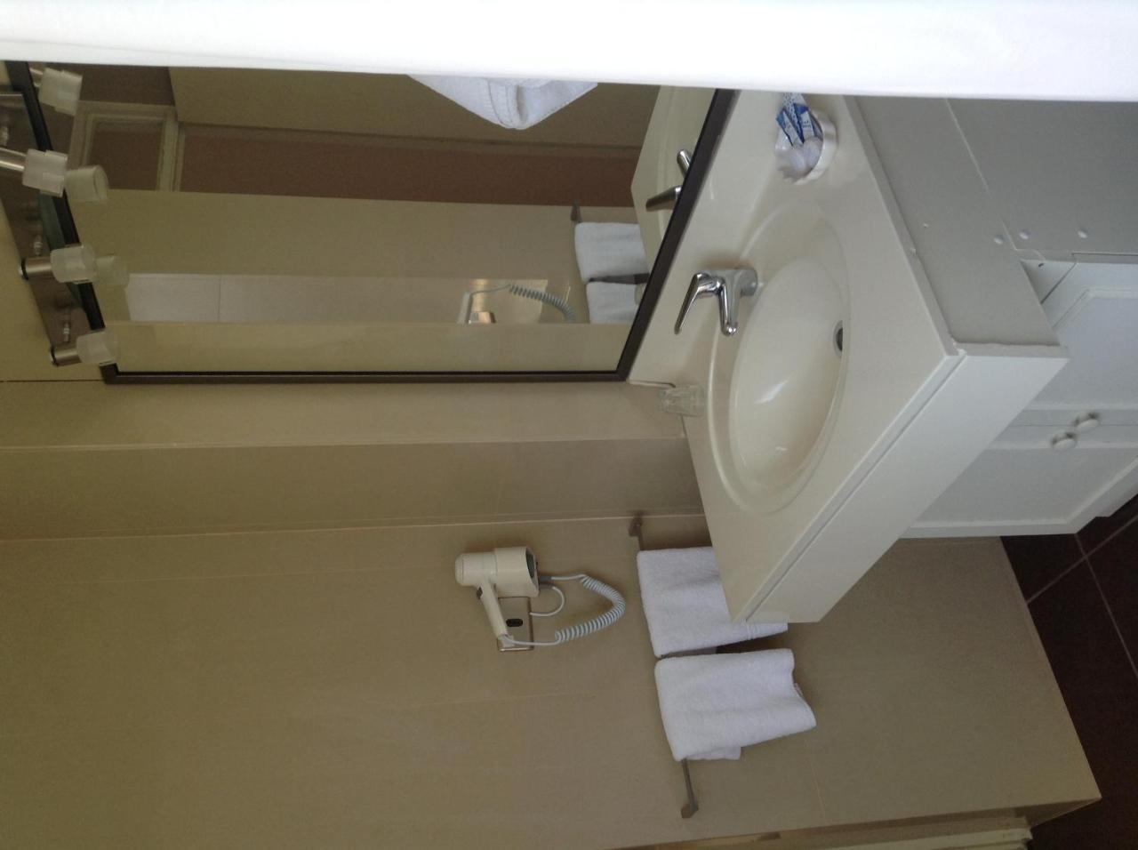 Hotel Terrabella Talca  Kültér fotó